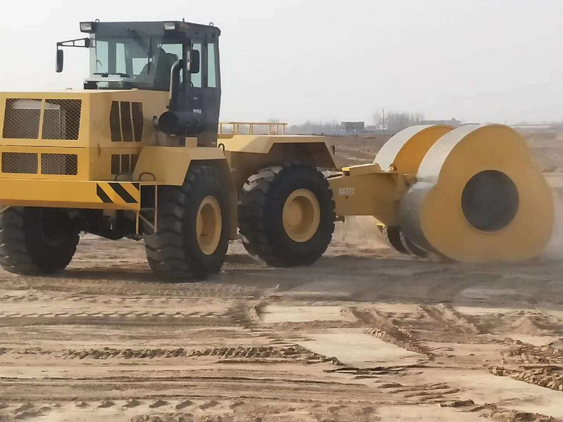 冲击压路机转弯半径 冲击压路机转弯半径